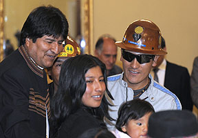El minero Carlos Mamani es elegido personaje del año en Bolivia
