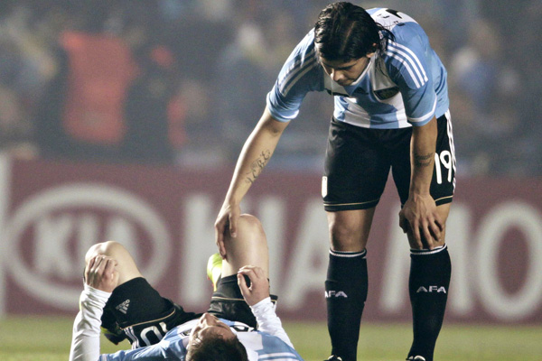 Messi y Argentina vuelven a decepcionar en un valioso empate para el líder  Colombia
