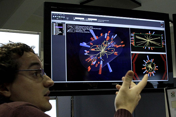 Científicos del CERN esperan desvelar en 2012 una de las claves del Universo