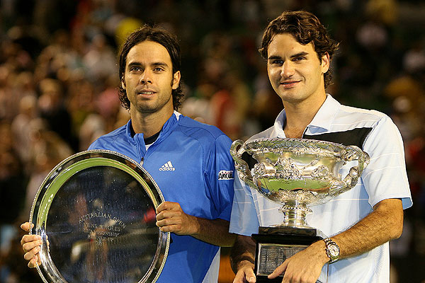 Federer no descarta la opción de jugar una exhibición con González en Chile