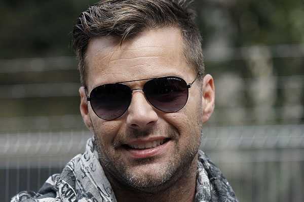 Ricky Martin revela en Twitter vergonzosa escena que protagonizó