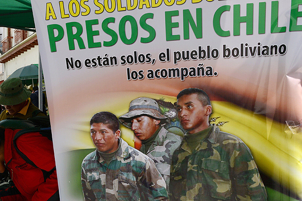 bolivianos-presos-afp_121637.jpg