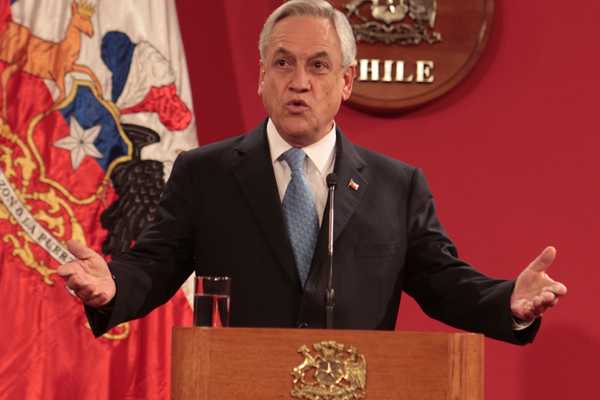Piñera pide a la UDI y RN que dejen sus 'ambiciones' y elijan un solo candidato presidencial 