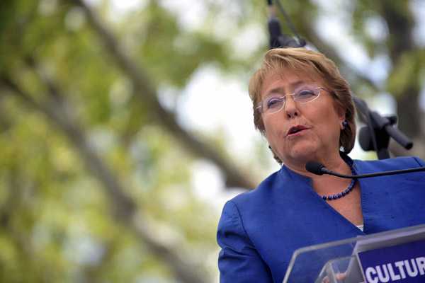 Bachelet no descarta opción de cerrar Punta Peuco si es elegida Presidenta