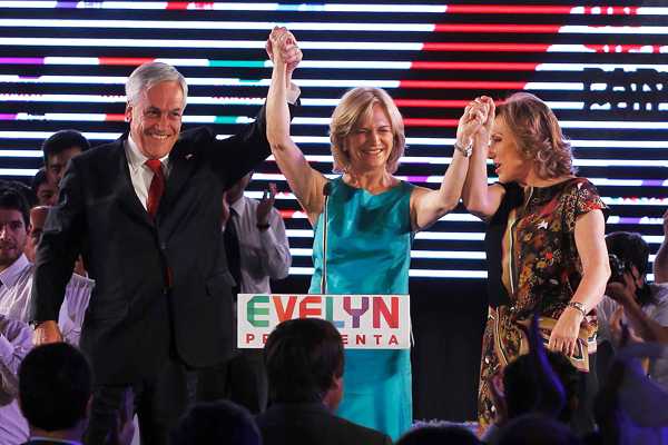 Presidente Piñera participó en cena de apoyo a Evelyn Matthei