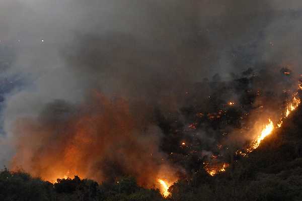 Nueva Alerta Roja por incendios forestales se declaró en Angol