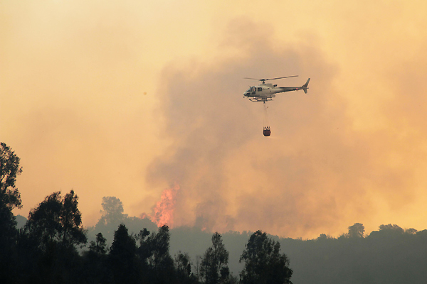 incendio-forestal-helicoptero-600-upi_205627.jpg