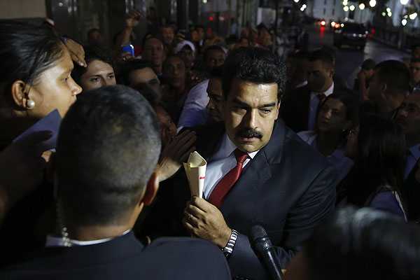 Maduro pone límites al diálogo: 'Sería un traidor si me pongo a negociar la revolución'