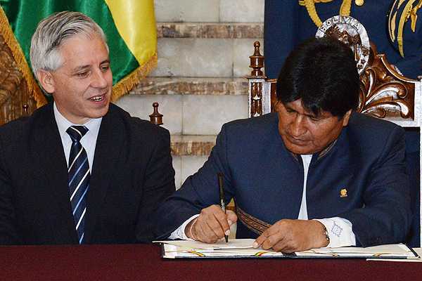 Evo Morales presenta esta mañana en La Haya la demanda marítima contra Chile