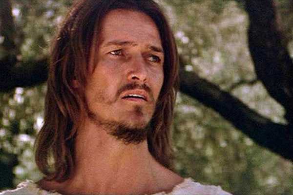 Recordado actor original de 'Jesucristo Superestrella' retoma el papel con 70 años