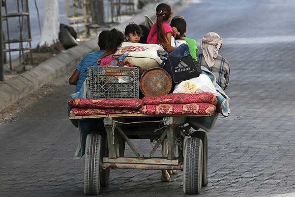 Miles de palestinos evacuan el norte de la Franja de Gaza ante inminentes bombardeos