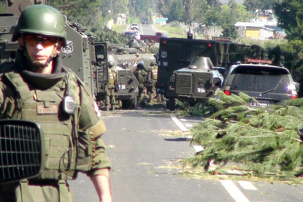 Carabineros refuerza seguridad en Cañete con 4 tanquetas y 40 funcionarios del GOPE
