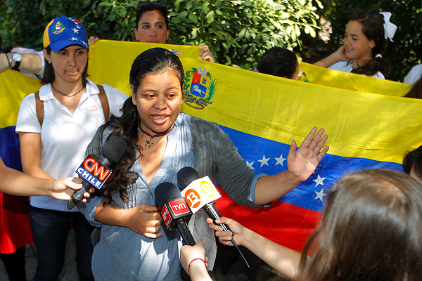 Vocera de venezolanos en Chile denuncia supuesta existencia de red de espionaje de cubanos