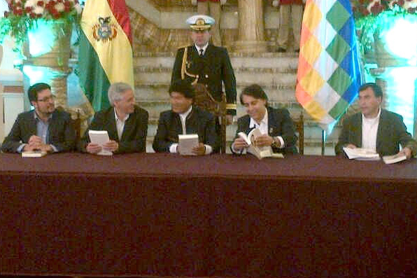 ME-O aboga por mar para Bolivia en acto realizado en La Paz con Evo Morales