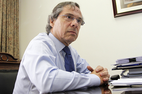 Diputado Cornejo desmiente solicitud de aplazamiento de la ley del lobby