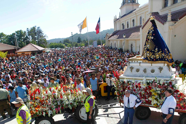 Calculan que más de 800 mil personas concurren a santuario de Lo Vásquez