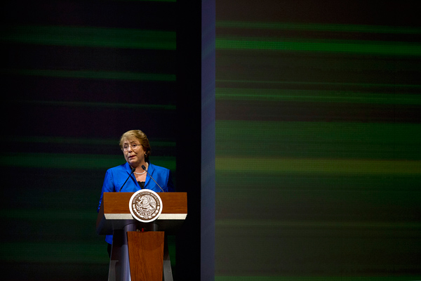 Bachelet explica ante Cumbre Iberoamericana la reforma educacional que impulsa en Chile
