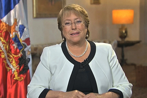 Bachelet inició cargada agenda internacional con viaje a investidura de Dilma Rousseff