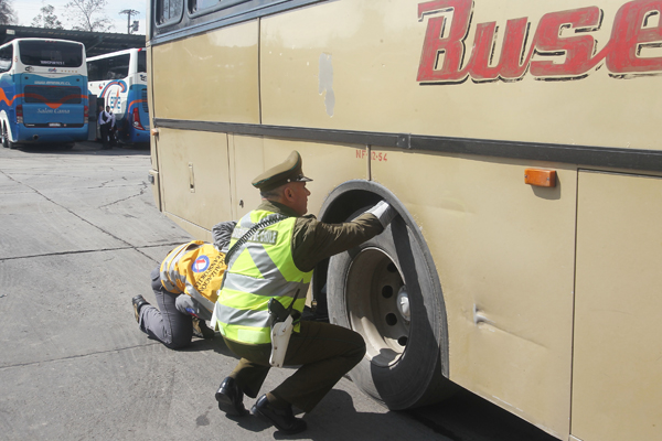 Multas a buses interurbanos mostraron su nivel más bajo desde 2012