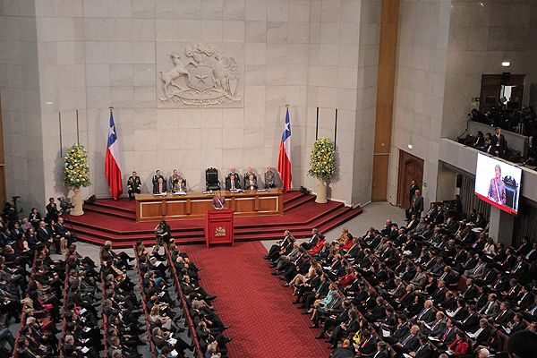 Bachelet entrega hoy cuenta pública en medio de alta expectativa por proceso constituyente