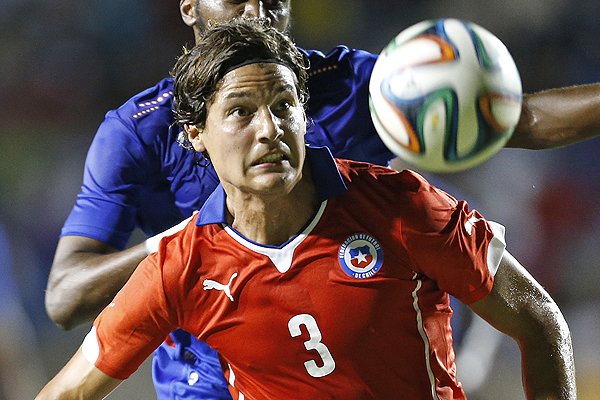 Miiko Albornoz no cree que su buena temporada sea una ventaja para estar en Copa América