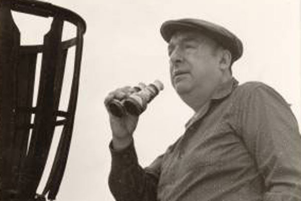 Peritaje a restos de Neruda no descarta 