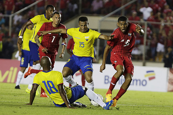 Ecuador, primer rival de Chile en Copa América, empató con Panamá en duelo amistoso